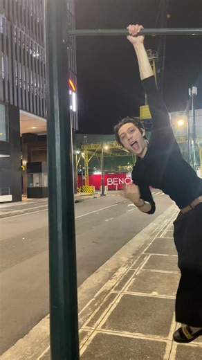 Am I late? (promise I didnt bend it) ✋🏻 | bbb