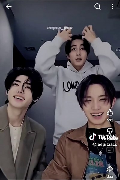 part 2 for you guys that wanted it! theres multiple parts to this specific pov apparently so i can try to find the rest and maybe react to them lmao, ill make a new skz pov reaction vid soon trust me gng (ALSO TYSM YALL FOR 1000 FOLLOWERS WHAT????? ITS CRAZY)@ℒ𝓊𝓃𝒶 #enhypen #engene #jungwonenhypen #kpopfyp #kpop