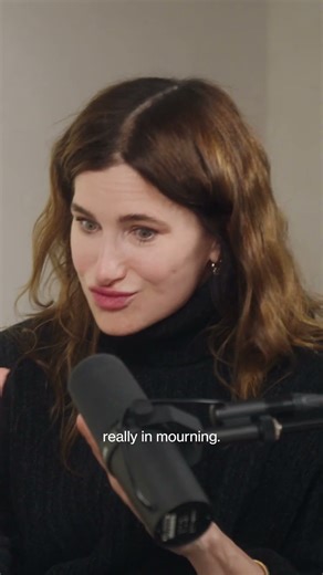 kathryn hahn — and all her chaotic, magnetic brilliance— now live on the goop podcast.