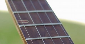 How to String a Banjo: A Full Guide For Beginners