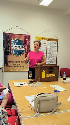 What does dynamic leadership really mean? Karolína shares insights from her Toastmasters journey — real experience, real growth. | Pardubice Enthusiasts (Toastmasters Pardubice)