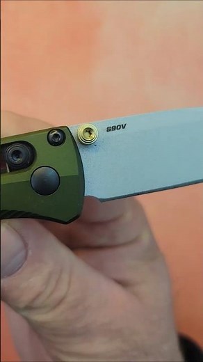 Benchmade Bugout 533SL-10 – Rugged, Refined, and Ready to Go