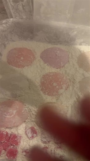 Creative Big Bowl Dump Ideas for ASMR Enthusiasts