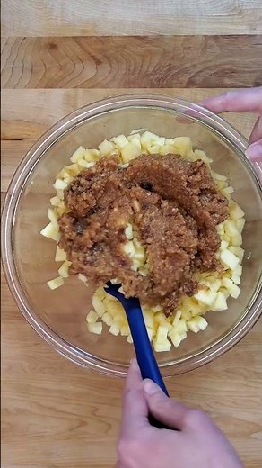 Quick and Easy Apple Desserts Recipe - No Bake Apple Crisp!