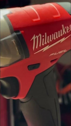 FIRST LOOK: BRAND NEW @MilwaukeeTool ULTIMATE FIT SHOCKWAVE IMPACT DUTY DRIVER BITS #tools