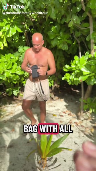 WTAF, we have travelled all over Asia and the one place you didn’t think you would be robbed and it happened 😳🤯 Please be aware when visiting the local islands in the Maldives 😫🤯 #maldives #robbedinthemaldives #familygapyear #fyp