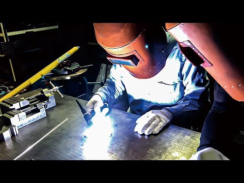 TIG welding novice taught by a professional.