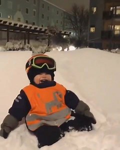 45K views · 1.4K reactions | This baby’s giggle during his first time skiing is the cutest thing you’ll ever hear -  josteinv | Daily Hive | Facebook