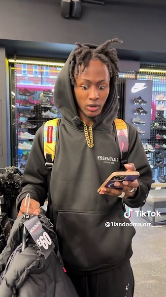 Shopping in the UK: Currency Conversions & Needs