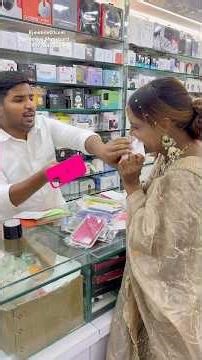 😖iPhone 15 ￼rubber ￼silicon with insideRexine with iPhone logo MagSafe working 40colours available