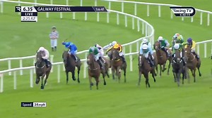 All change late on in the feature Guinness Handicap at Galway as Brazil is delivered to perfection to complete a last-gasp win under the guidance of Niall McCullagh for trainer Padraig Roche 👏 | Horse Racing Ireland