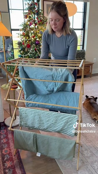 two hours of cleaning in one minute 🫡 #sundayreset #resetwithme #apartmentcleaning #apartmentreset