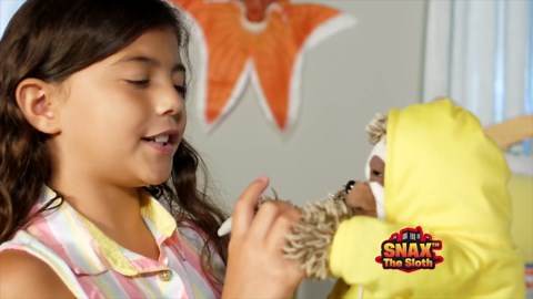 Official Suzy The Sloth 2023 Version, Talking Plush Sloth Toy for Kids, Cuddly Sloth Stuffed Animal That Talks Back Slowly for Boys and Girls, Moving Eyes & Mouth, with Book