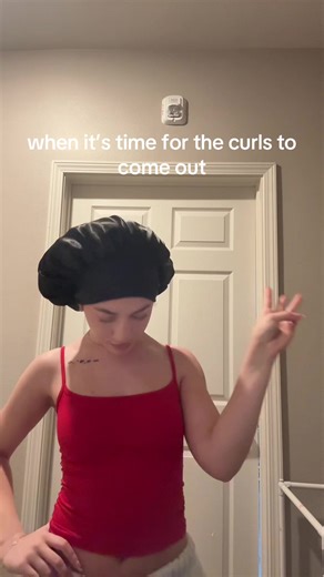 Curly Hair Routine: How to Release Beautiful Curls