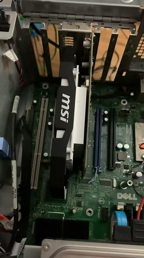 自作PC ビープ音6回 解決策教えてください