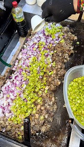 881K views · 10K reactions | Trending Streetfood Sisigan na Masarap Marami Mura Mapaparami ka ng Java Rice sa Cogeo Antipolo | Ewic Mukbang | Facebook