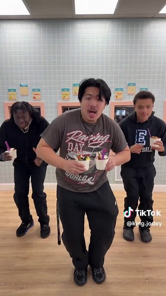 Holla Como Stas ❤️ best yogurts everrrr 🔥@@Delight’sw/ @@Femi@@Top5_Dj##fyp##kingjodey##foryoupageofficial