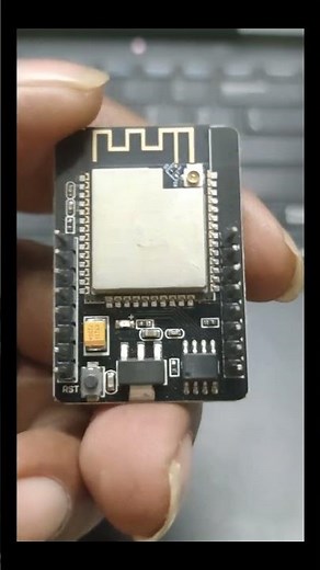 ESP32 CAM WiFi Bluetooth Development Board with OV2640 Camera Module