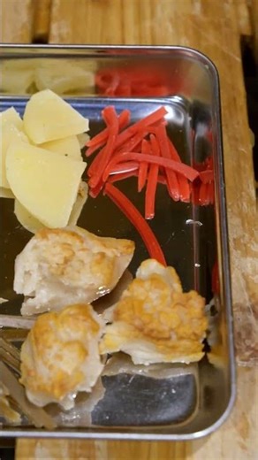 大好きな駅弁と言えば「これ」でした🙋‍♀️美味しいんですよね😆 #食品サンプル #食べられません #駅弁