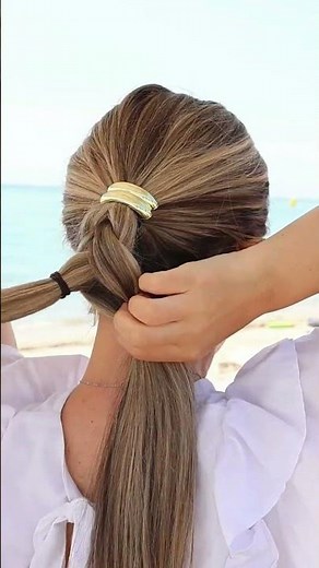 f you don’t know how to braid, start with this ✨ #braidtutorial #easybraid #braids