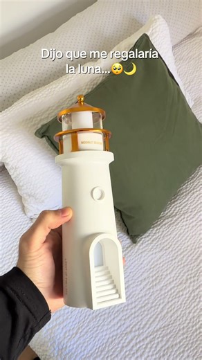 ¿Quién iba a decir que no podías tener la luna en tu cuarto? 🌙✨ El regalo perfecto para esa persona especial