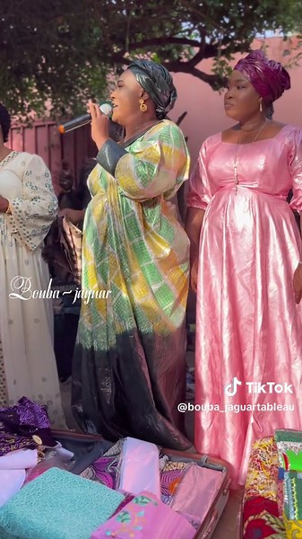 Heureux ménage aux couples