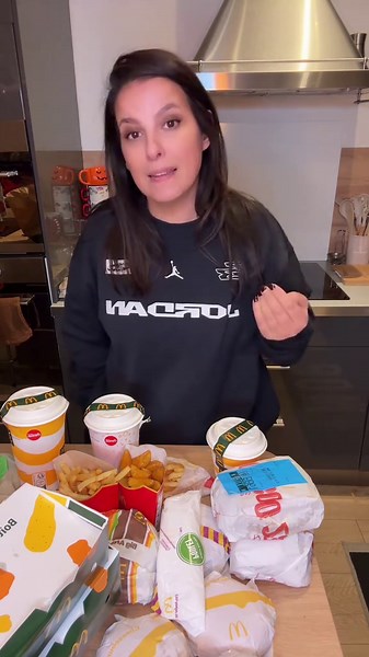 C’est la 4ème commande consécutive qu’il y a des erreurs 😭 je ne peux même plus te défendre @McDonald’s France #maman #mcdo #mcdonald #famille #commande