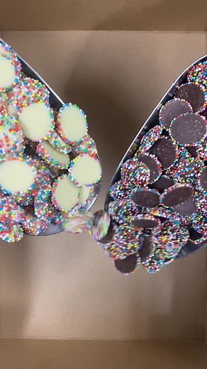 Use code ‘FRECKLES’ to get 10% off freckles on our shop for the next two weeks! #fyp #freckles #asmr #chocolateasmr #chocolate #foodlover #chocolatelover #chocolatelover🍫 #chocolateaustralia #aussieclassic #childhoodcandy #melbournefood #foodasmr #candybuffet #candybuffetco