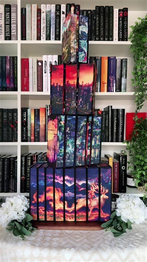 Sarah J. Maas Special Edition Book Sets Giveaway