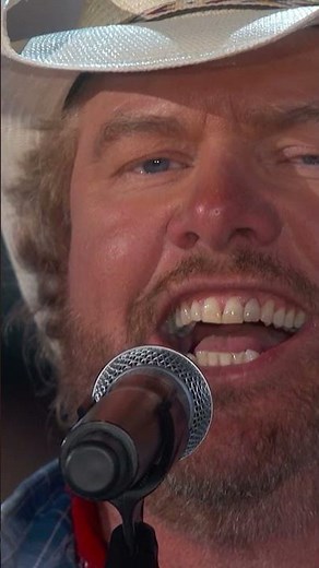 Toby Keith - American Soldier (Live from ACM Presents: An All-Star Salute to the Troops)