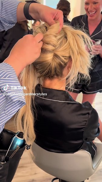 Bridal Updo Hairstyle Tutorial for Your Wedding