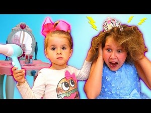 Ruby Pretend Play Make up Toys & Funny Hair-do at Princess Salon