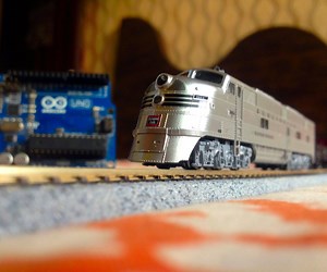 Simple Automated Model Railway Layout | Arduino Controlled