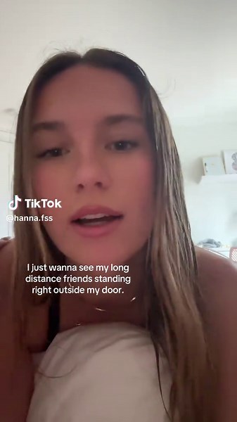 Long Distance Friendship: Staying Connected with Friends