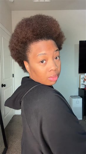 Chanell Sykes on Instagram: "Oh how I missed having this much hair. It’s only up from here!! The styles, the jumbo knotless, the ponytails! I used to love creating hair content but then I shaved it off 🙄 I won’t be doing that again! Products used @shinenjam braid gel and mousse @kenraprofessional hair serum"
