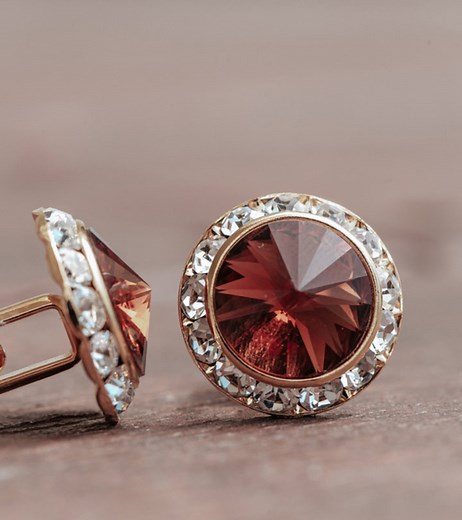 Cufflinks: 8 Essential Styles, Wear Tips & Maintenance