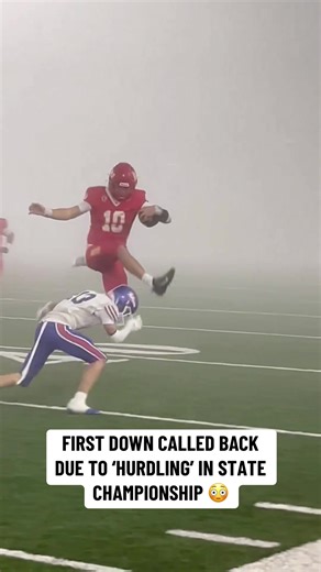 Cathedral Catholic’s first down was called back due to a penalty for ‘hurdling’ 🥴 Cathedral would lose to Folsom 42-28 in the California State Championship (Via @wcpsacramento/X) #football #collegefootball #highschoolfootball #nfl