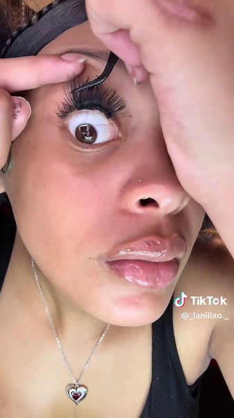 How to Apply Lash Clusters: A Step-by-Step Tutorial