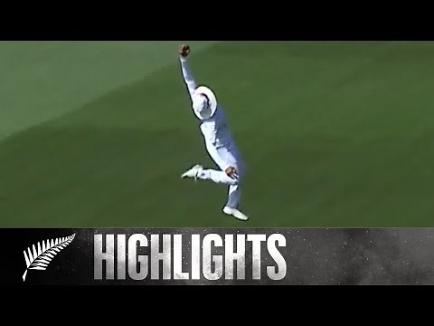 Jadeja's "Unbelievable, Quite Incredible" Catch | HIGHLIGHTS | BLACKCAPS v India | 2nd Test - Day 2