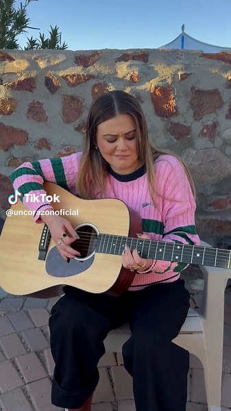 Estamos celebrando que hoy es el 1 de diciembre y que ya están los boletos del Auditorio Nacional a la venta. 🎉 🎊 ¡Ve a conseguir el tuyo! Link en nuestra bio 👀