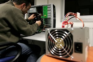 Technicien de maintenance en informatique - Fiche métier (salaire, formation, qualités requises…) - Le Parisien Etudiant