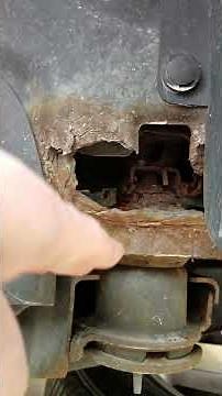 2006 Saturn VUE AWD with the common rusted out subframe engine cradle.