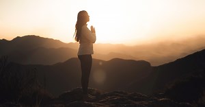 5 Lessons on Thankfulness from Hannah’s Prayer of Gratitude