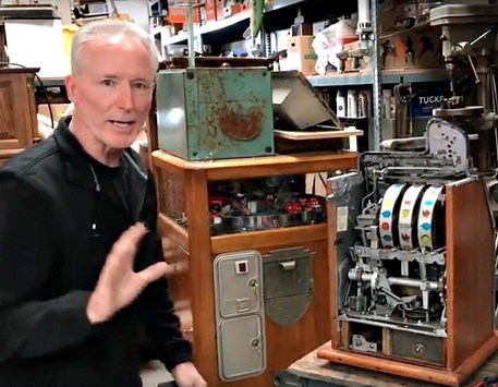 How a Vintage Slot Machine Works -- And How to Repair One (VIDEO)