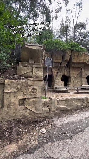Exploring the Abandoned Griffith Park Zoo in Los Angeles