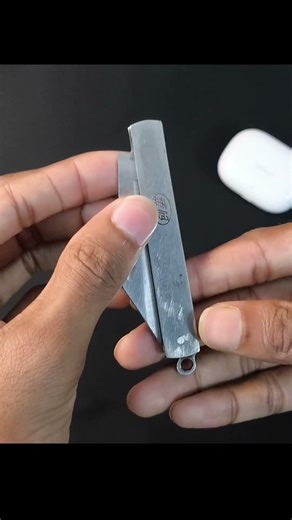 5 Things I NEVER Leave Home Without! #edc #pocketdump #knife #smartphone #wallet