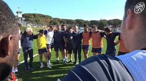 41K views · 1K reactions |  Les Bleus #FranceU20 préparent le Tournoi des #SixNations à Naples en Italie ! La nouvelle génération du rugby français a ainsi pu s'entrainer dans un cadre parfait, reportage  https://www.ffr.fr/actualites/france-moins-20-ans/veni-vidi-rugby #NeFaisonsXV | France Rugby | Facebook