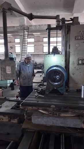 Boring Machine Operation Demonstrated with Precision