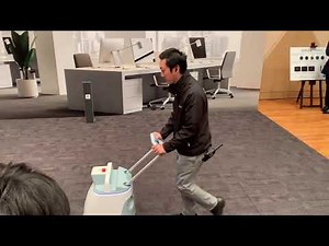 自動清掃ロボット「Whiz」の「かんたんティーチング」と清掃能力のデモ