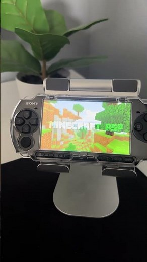 Minecraft on the PSP is a Game-Changer